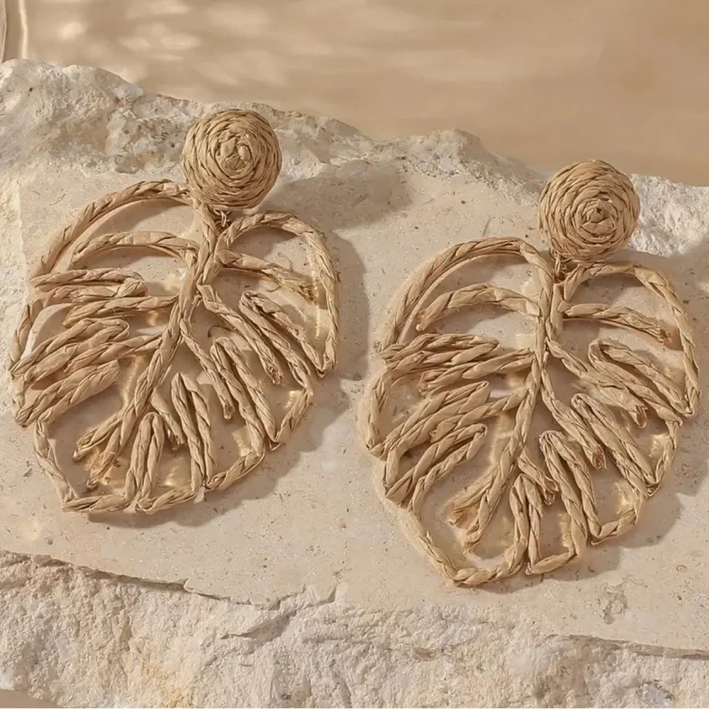 RAFFIA ❤️🔥 MONSTERA LEAF EARRINGS NWT